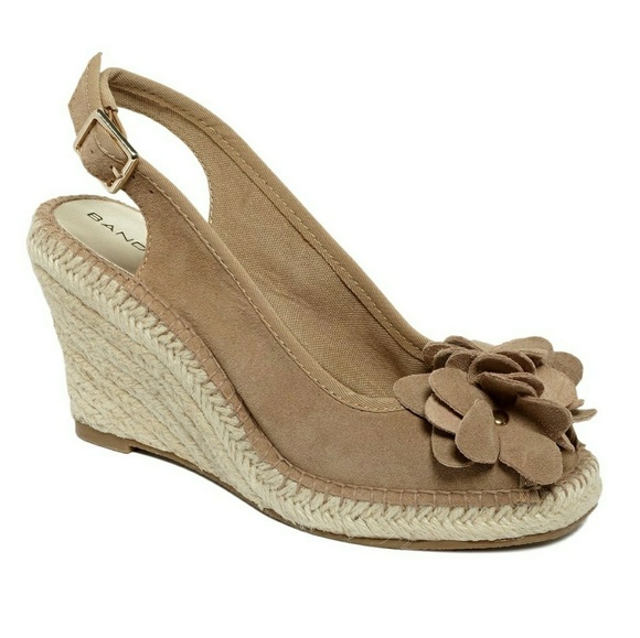 bandolino espadrille wedges